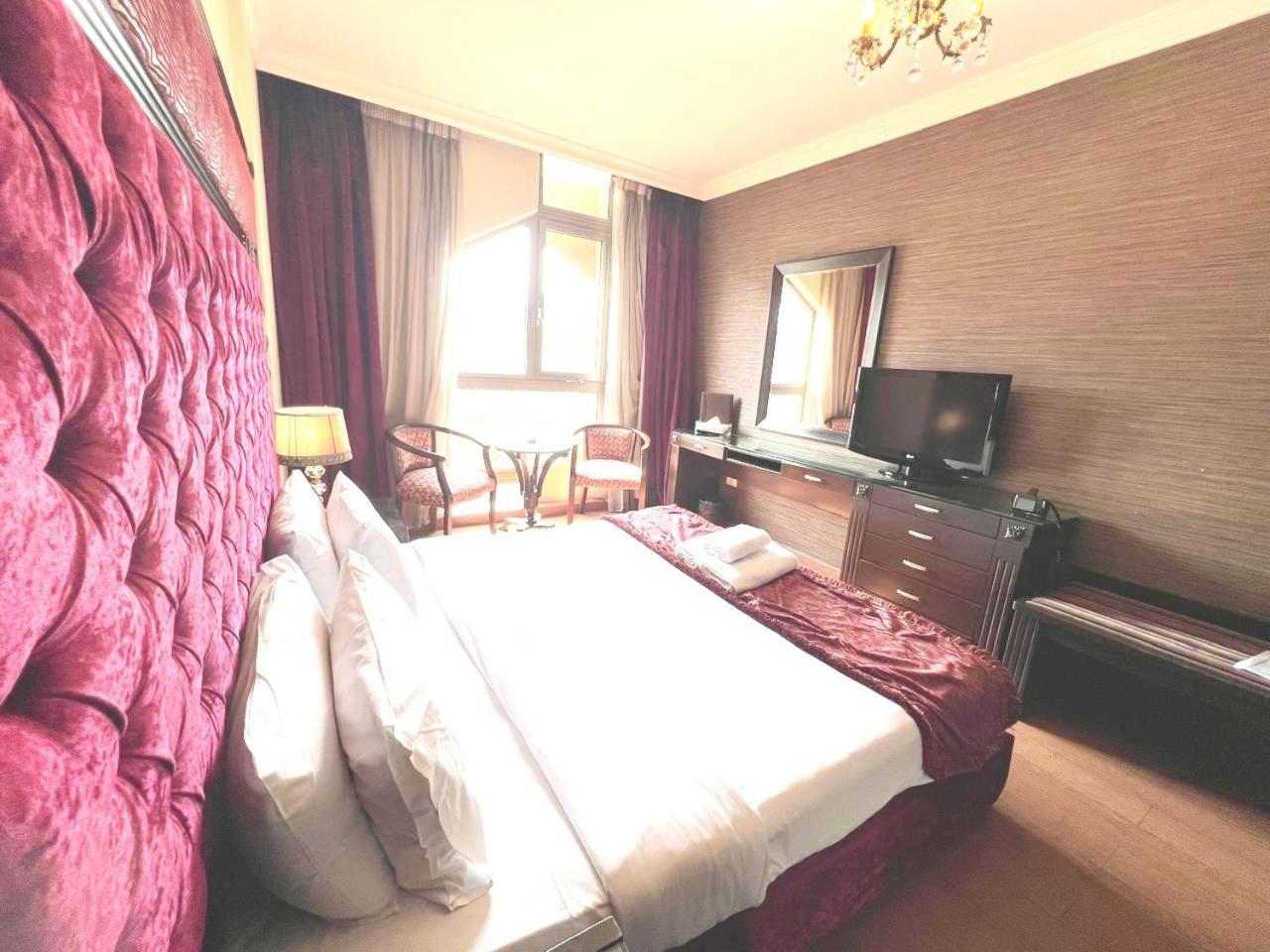 Queens Suite Hotel Bejrút Exteriér fotografie